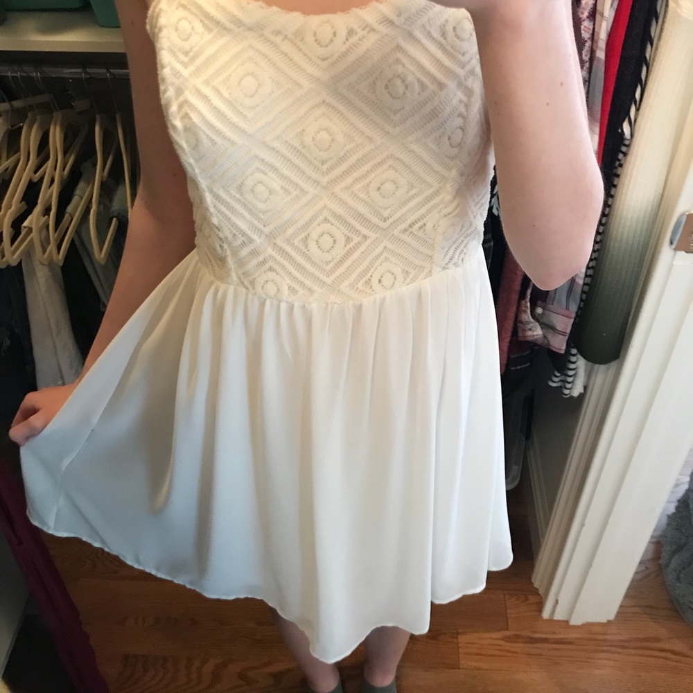 YA los angeles lace white dress medium